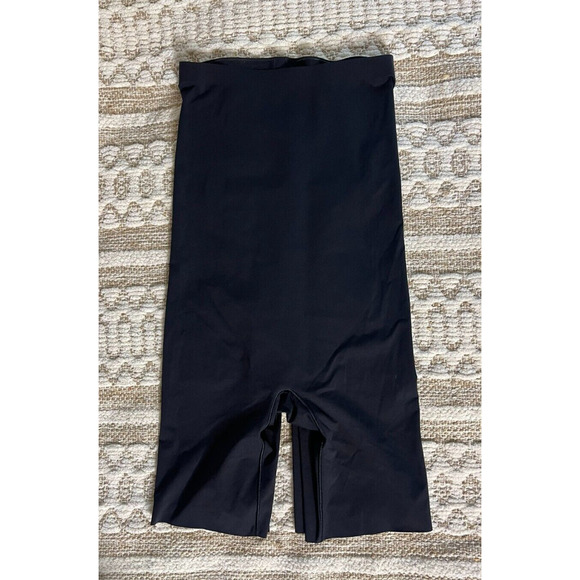 Spanx S Shapewear Thinstincts High-Waist Mid-Thigh Shaping Short Black NEW 1006r - Picture 2 of 6